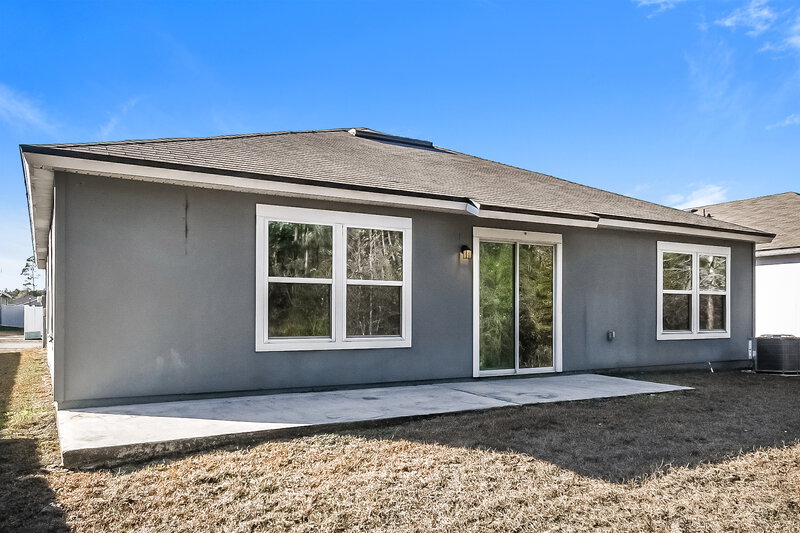 1,900/Mo, 1981 April Oaks Dr Jacksonville, FL 32221 Rear View