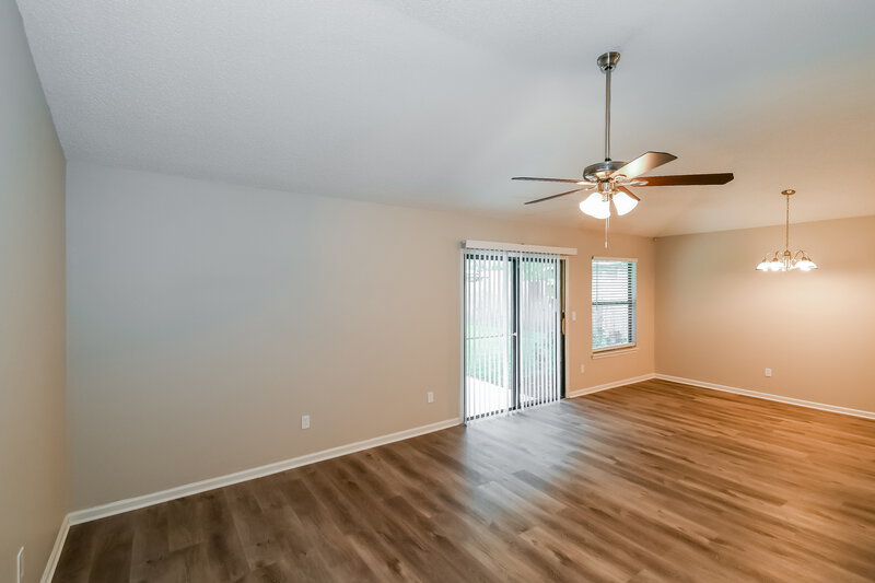1,980/Mo, 2712 Secret Harbor Dr Orange Park, FL 32065 Living Room View