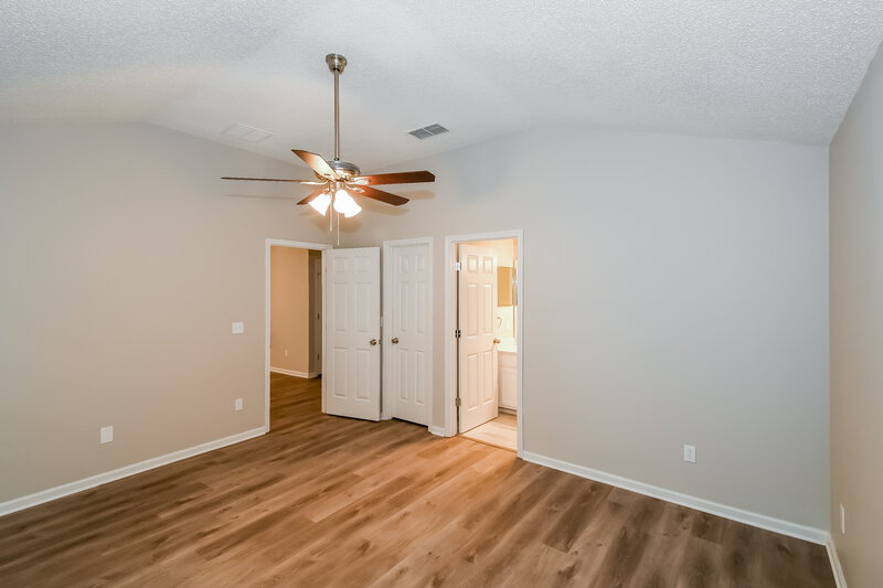 1,980/Mo, 2712 Secret Harbor Dr Orange Park, FL 32065 Main Bedroom View 2