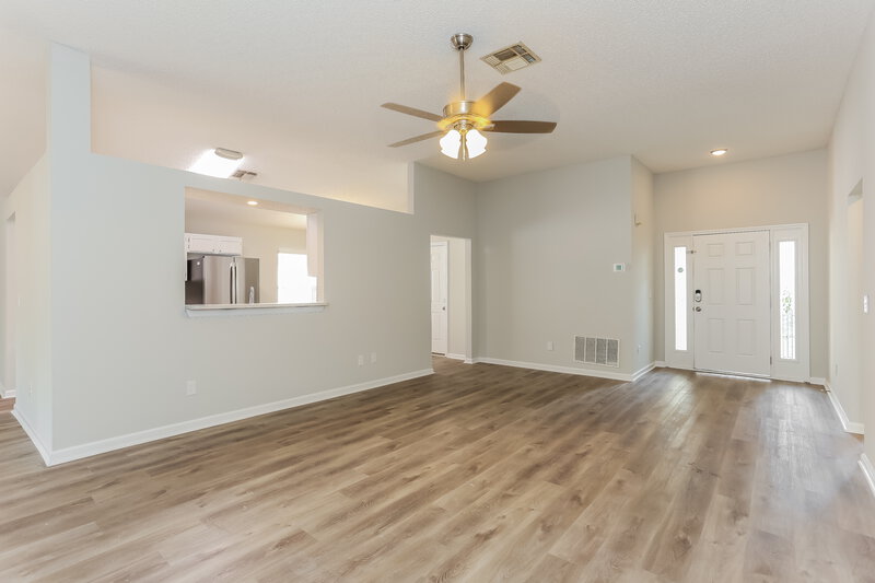 1,895/Mo, 3280 Lake Effie Ct N Jacksonville, FL 32277 Living Room View
