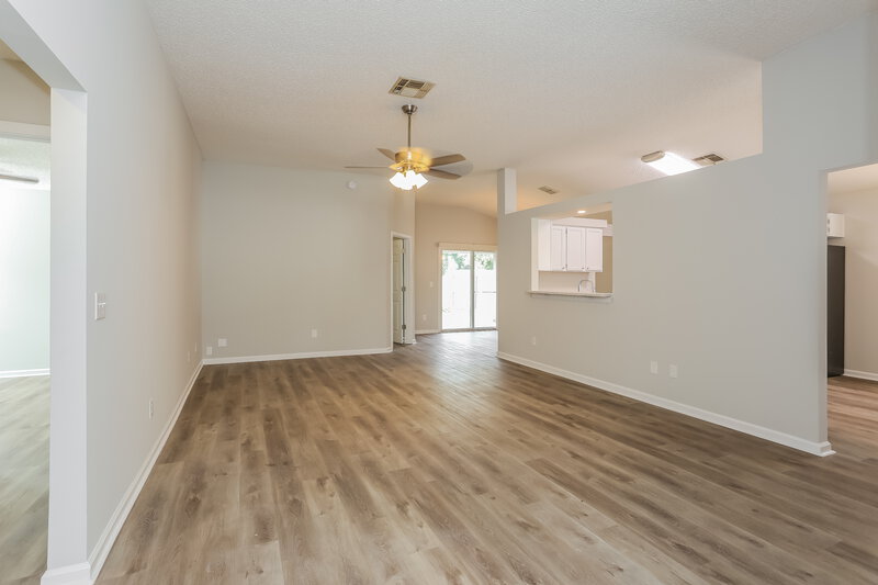 1,895/Mo, 3280 Lake Effie Ct N Jacksonville, FL 32277 Living Room View 2