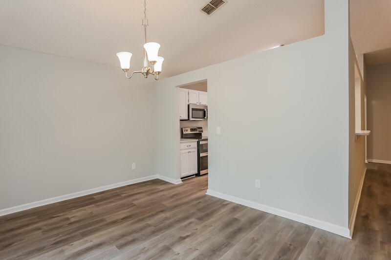 1,895/Mo, 3280 Lake Effie Ct N Jacksonville, FL 32277 Dining Room View 2