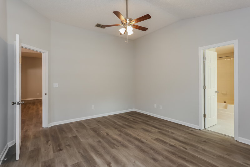1,895/Mo, 3280 Lake Effie Ct N Jacksonville, FL 32277 Main Bedroom View 2