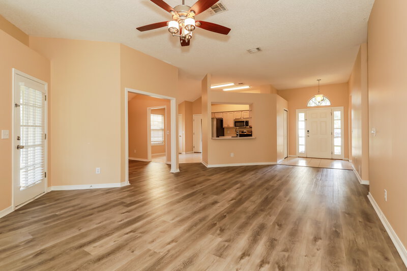 1,900/Mo, 8778 Celia Ct Jacksonville, FL 32217 Living Room View 2