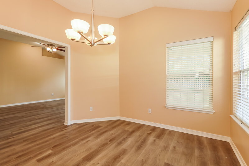 1,900/Mo, 8778 Celia Ct Jacksonville, FL 32217 Dining Room View