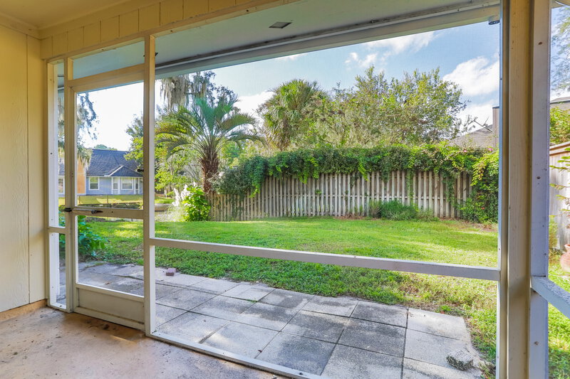 1,900/Mo, 8778 Celia Ct Jacksonville, FL 32217 Screen Porch View