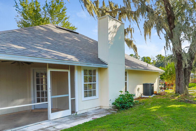 1,900/Mo, 8778 Celia Ct Jacksonville, FL 32217 Rear View 2