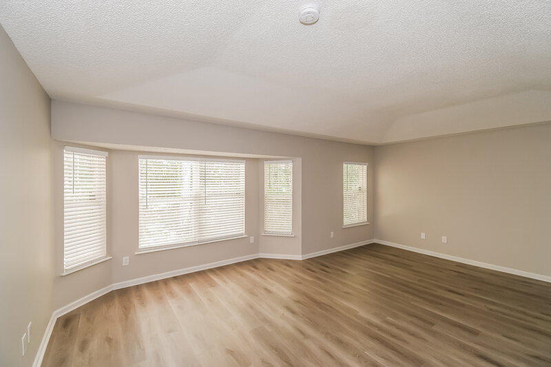 2,110/Mo, 9616 Clinton Corners Dr Jacksonville, FL 32222 Family Room View 2