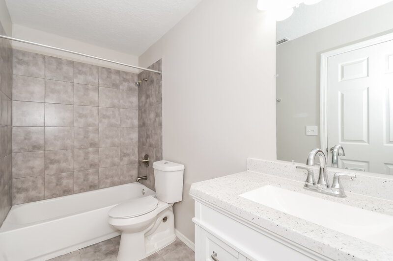 2,110/Mo, 9616 Clinton Corners Dr Jacksonville, FL 32222 Bathroom View