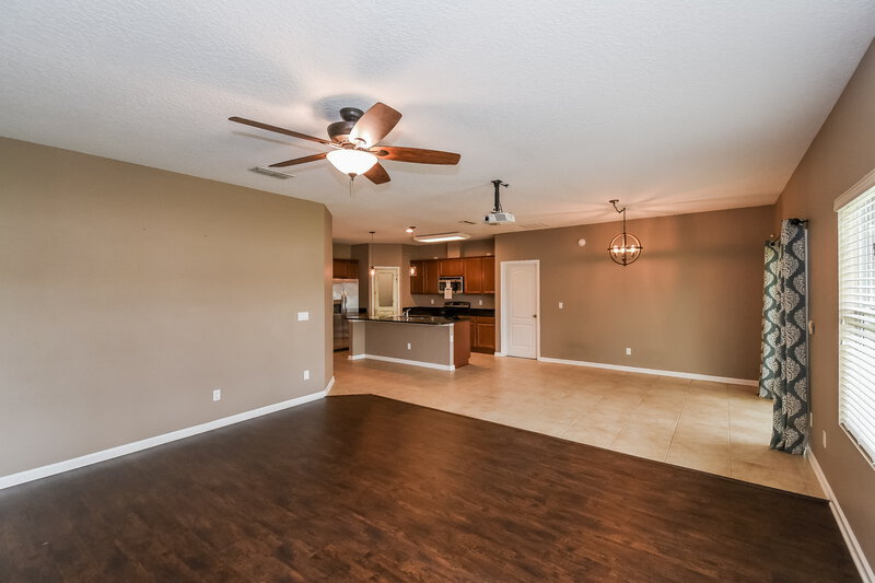 2,085/Mo, 16386 Bamboo Bluff Ct Jacksonville, FL 32218 Living Room View 2
