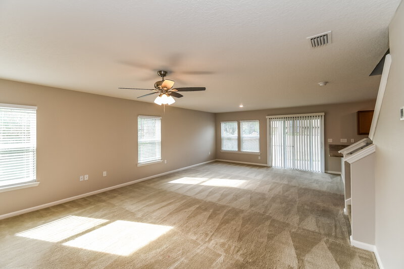 1,915/Mo, 7154 Preston Pines Trl Jacksonville, FL 32244 Living Room View 3