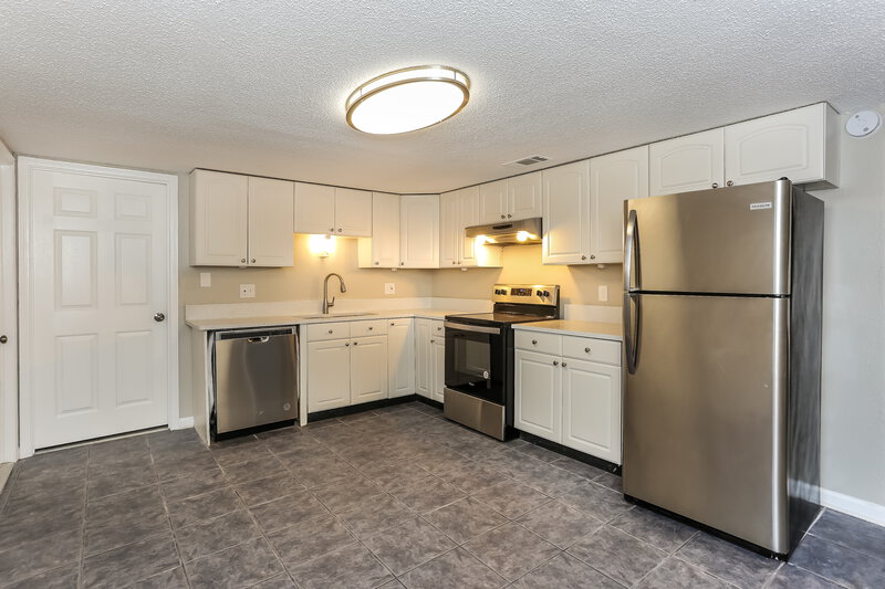 2,020/Mo, 1548 Oak Ridge Dr W Jacksonville, FL 32225 Kitchen View