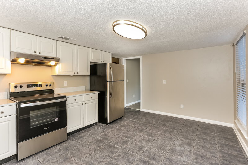 2,020/Mo, 1548 Oak Ridge Dr W Jacksonville, FL 32225 Kitchen View 2