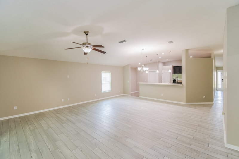 2,150/Mo, 2724 Bluff Estate Way Jacksonville, FL 32226 Living Room View