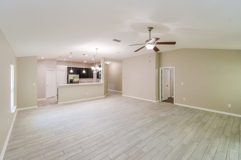 2,150/Mo, 2724 Bluff Estate Way Jacksonville, FL 32226 Living Room View 2