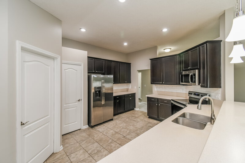 2,150/Mo, 2724 Bluff Estate Way Jacksonville, FL 32226 Kitchen View