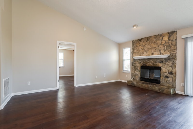 2,260/Mo, 2938 Seans Ct Green Cove Springs, FL 32043 Living Room View 2