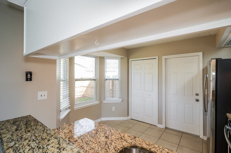 2,260/Mo, 2938 Seans Ct Green Cove Springs, FL 32043 Dining Room View