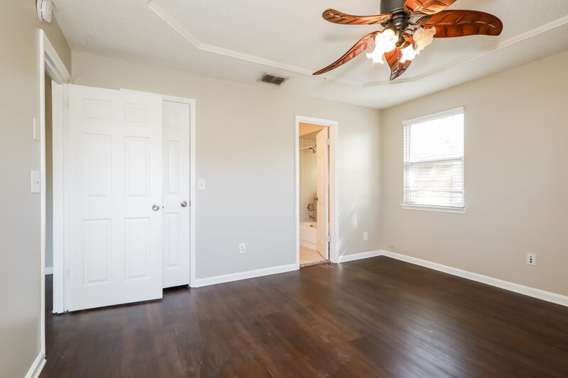 2,260/Mo, 2938 Seans Ct Green Cove Springs, FL 32043 Master Bedroom View 3