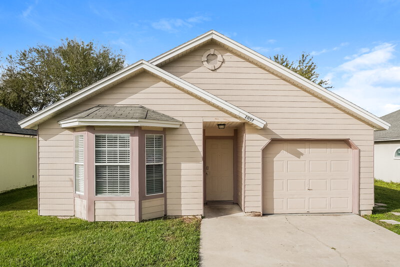 1,610/Mo, 2057 Hunters Trace Circle Middleburg, FL 32068 External View