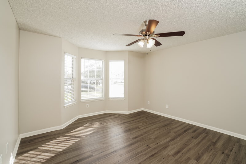 1,610/Mo, 2057 Hunters Trace Circle Middleburg, FL 32068 Main Bedroom View 2