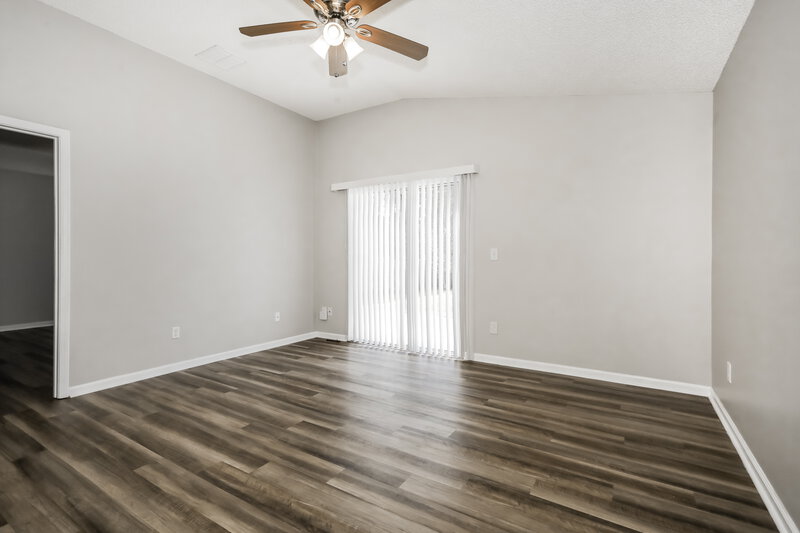 1,745/Mo, 1971 Longneedle Ln Middleburg, FL 32068 Living Room View 3