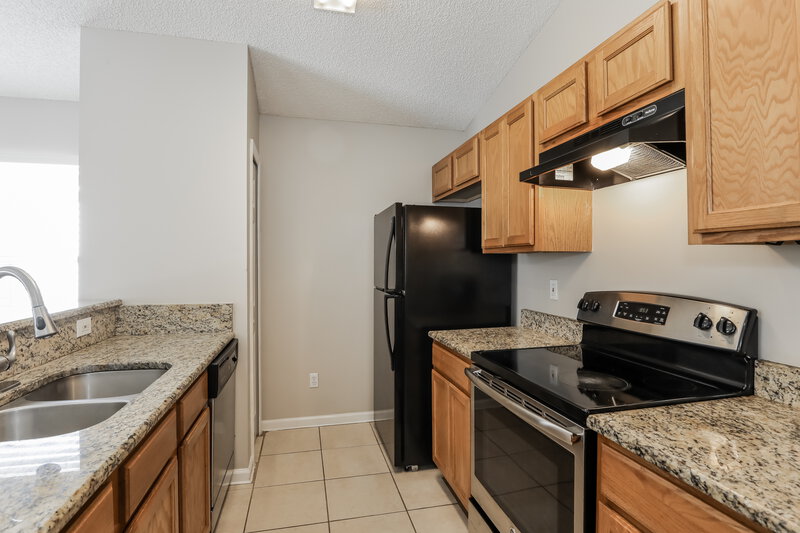 1,745/Mo, 1971 Longneedle Ln Middleburg, FL 32068 Kitchen View
