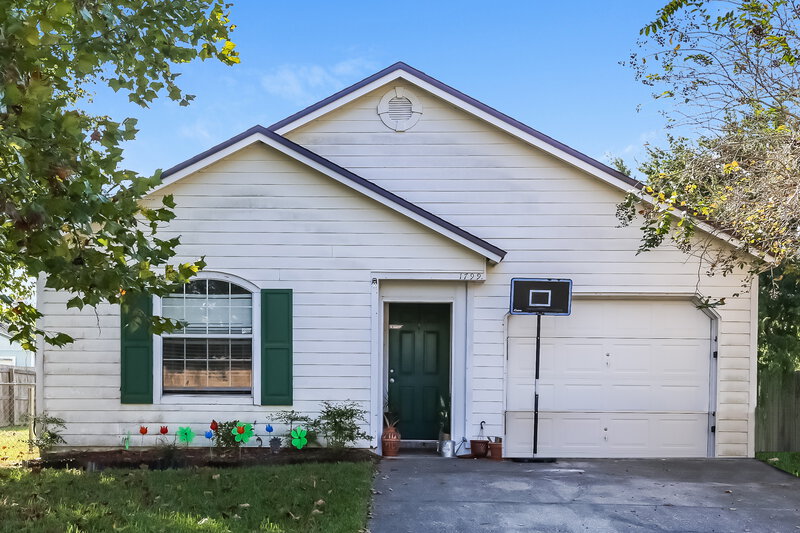 1,675/Mo, 1799 Sheraton Lakes Circle Middleburg, FL 32068 External View