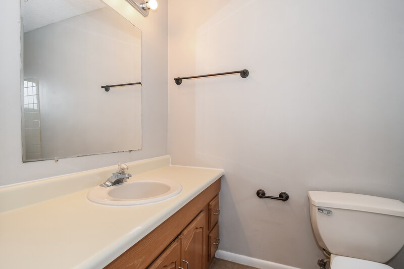 1,690/Mo, 2291 Richard Lee St Orange Park, FL 32073 Bathroom View