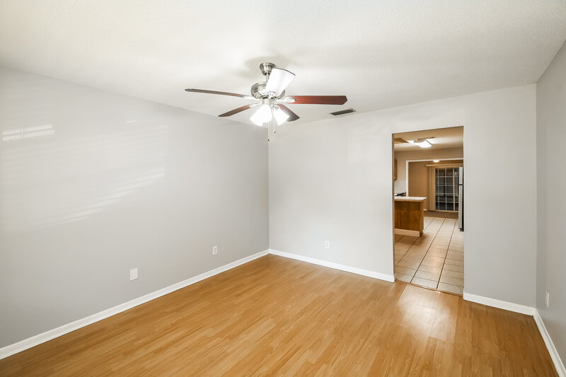 1,545/Mo, 4643 Ramona Blvd Jacksonville, FL 32205 Living Room View 2