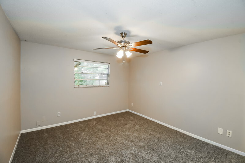 1,545/Mo, 4643 Ramona Blvd Jacksonville, FL 32205 Main Bedroom View