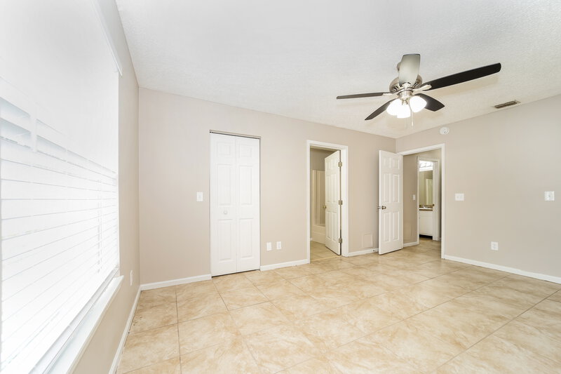 2,210/Mo, 4009 Bryant Glen Ave Jacksonville, FL 32208 Main Bedroom View 2