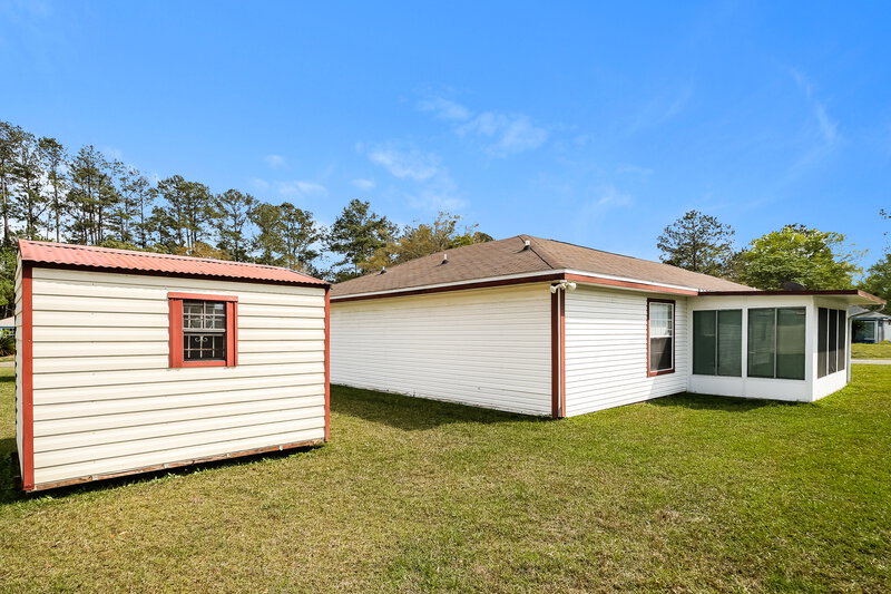2,210/Mo, 4009 Bryant Glen Ave Jacksonville, FL 32208 Rear View