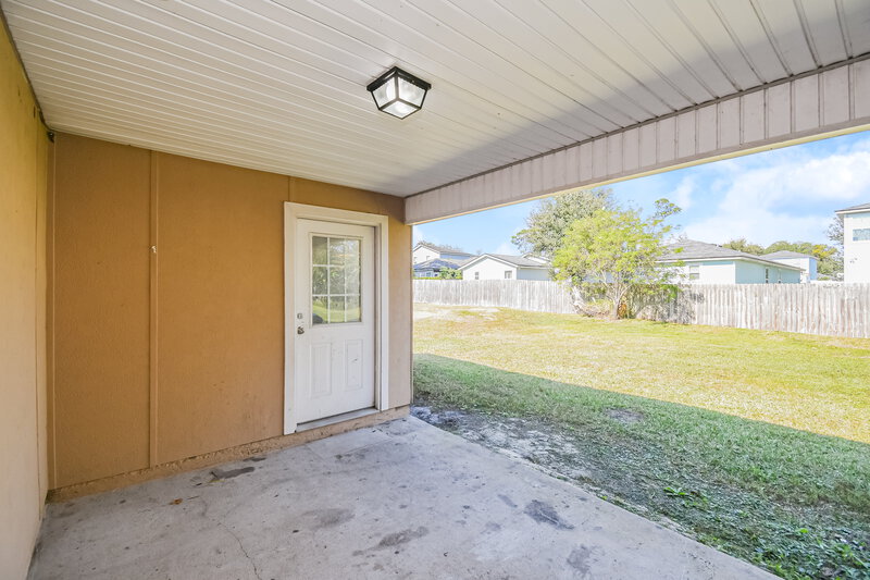 1,700/Mo, 8445 Oden Ave Jacksonville, FL 32216 Covered Patio View