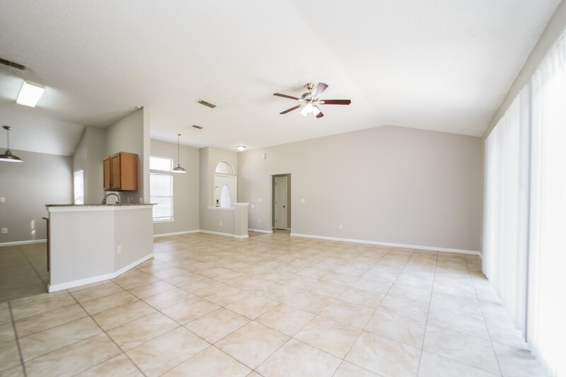 1,775/Mo, 4344 Marsh Hawk Dr S Jacksonville, FL 32218 Living Room View 2