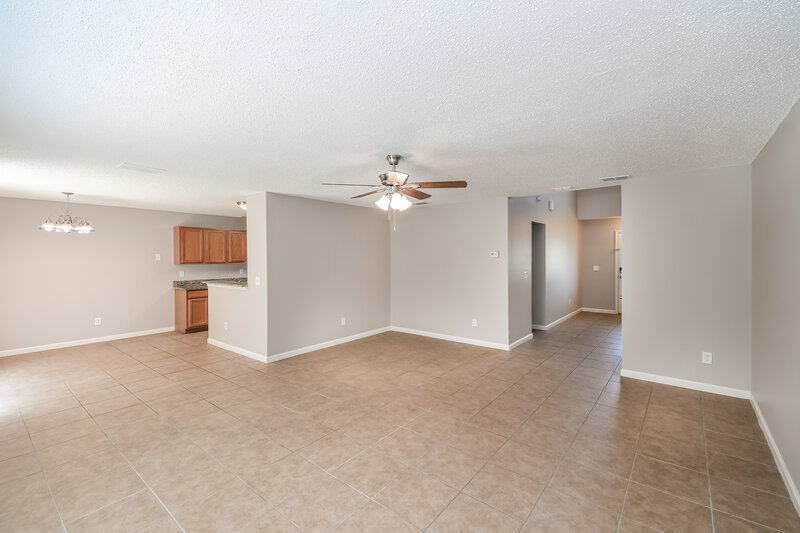1,630/Mo, 6918 S Recreation Trail Jacksonville, FL 32244 Living Room View 2
