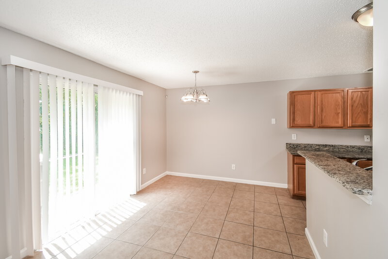 1,630/Mo, 6918 S Recreation Trail Jacksonville, FL 32244 Dining Room View