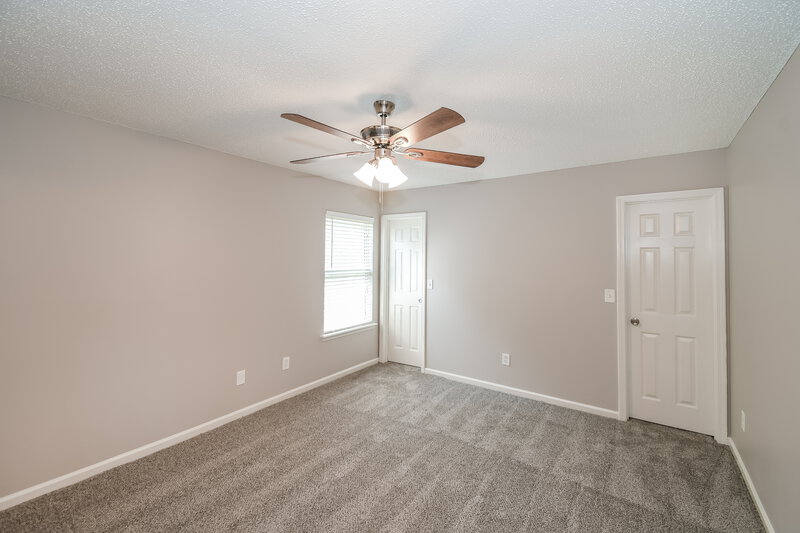 1,630/Mo, 6918 S Recreation Trail Jacksonville, FL 32244 Main Bedroom View