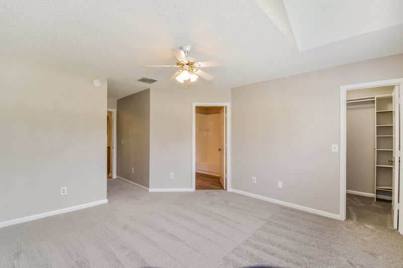 2,570/Mo, 8274 Creek Hollow Ct Jacksonville, FL 32244 Main Bedroom View 2