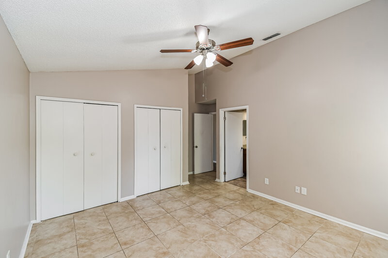 1,825/Mo, 8244 Sawmill Creek Dr Jacksonville, FL 32244 Main Bedroom View 2