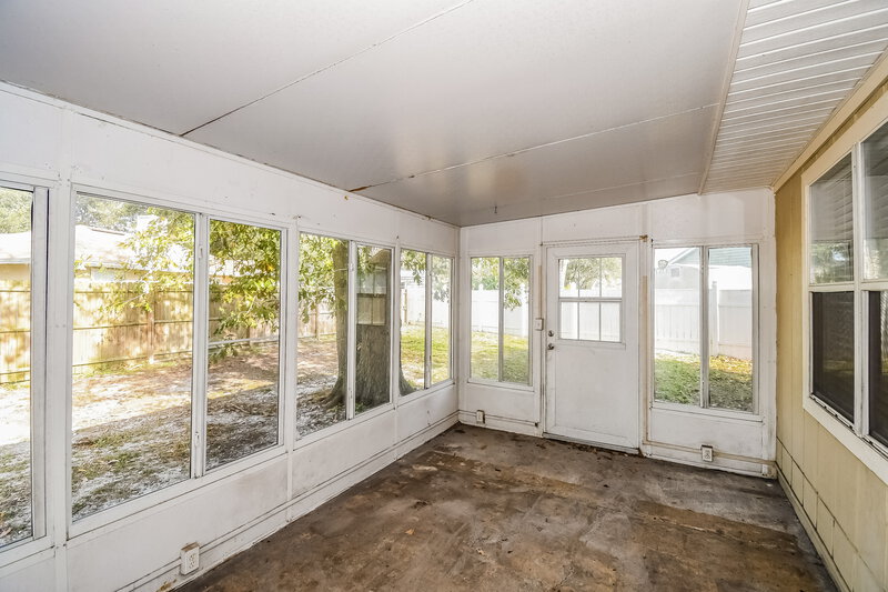 1,770/Mo, 8244 Sawmill Creek Dr Jacksonville, FL 32244 Sun Room View