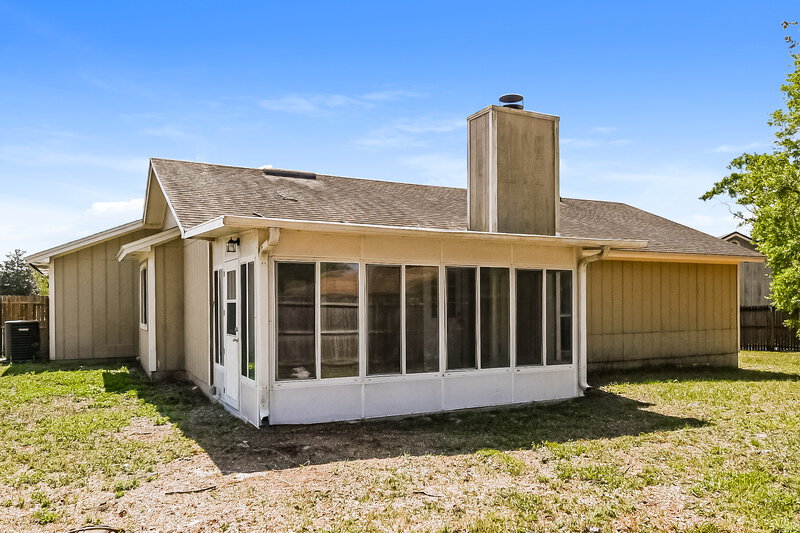 1,825/Mo, 8244 Sawmill Creek Dr Jacksonville, FL 32244 Rear View