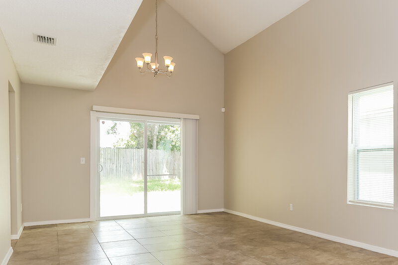 1,720/Mo, 11002 Traci Lynn Dr Jacksonville, FL 32218 Dining Room View