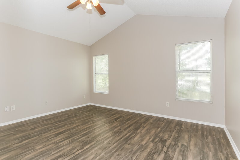 1,720/Mo, 11002 Traci Lynn Dr Jacksonville, FL 32218 Main Bedroom View