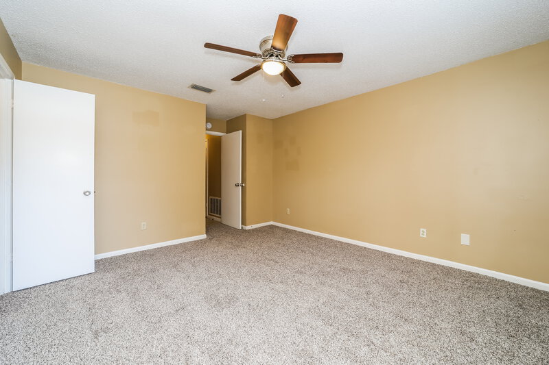 1,910/Mo, 2244 Aspen Ridge Ct Jacksonville, FL 32233 Main Bedroom View 2