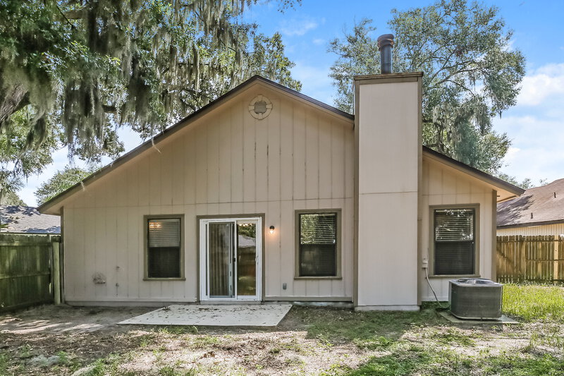 1,910/Mo, 2244 Aspen Ridge Ct Jacksonville, FL 32233 Rear View 2