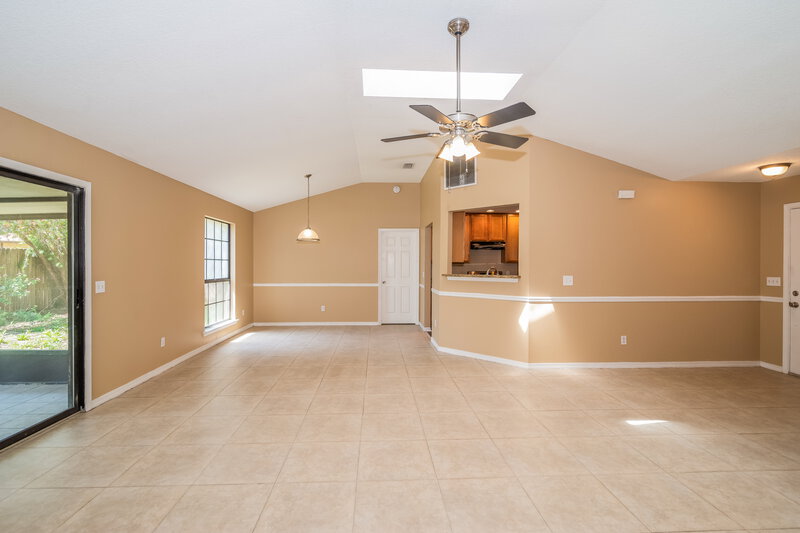 2,710/Mo, 8536 Iron Mill Ct Jacksonville, FL 32244 Living Room View 4