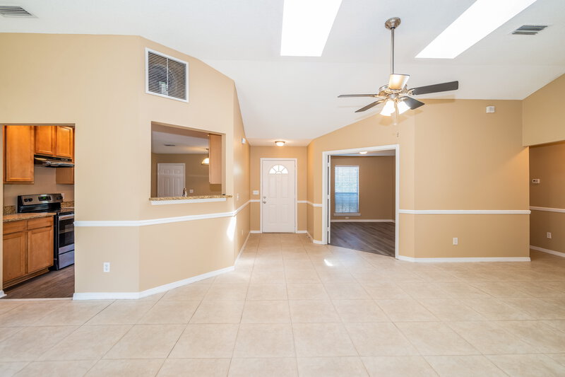 2,710/Mo, 8536 Iron Mill Ct Jacksonville, FL 32244 Living Room View 6