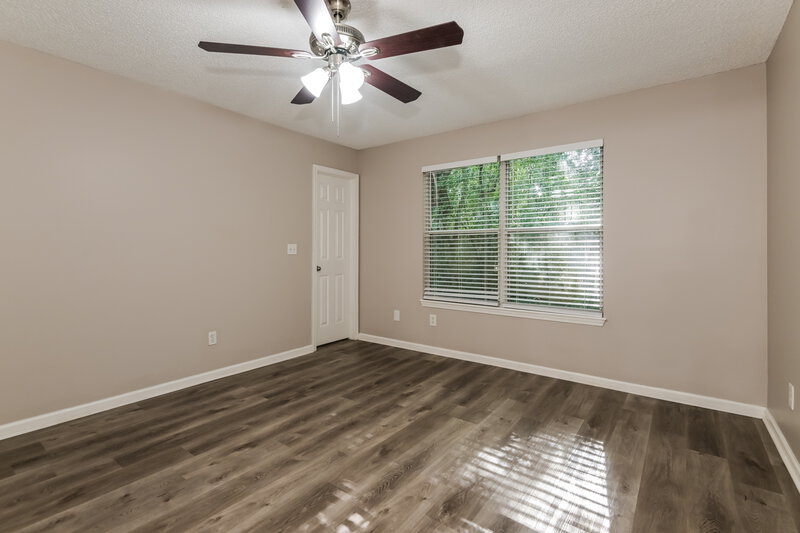 1,435/Mo, 5137 Glen Alan Ct N Jacksonville, FL 32210 Main Bedroom View