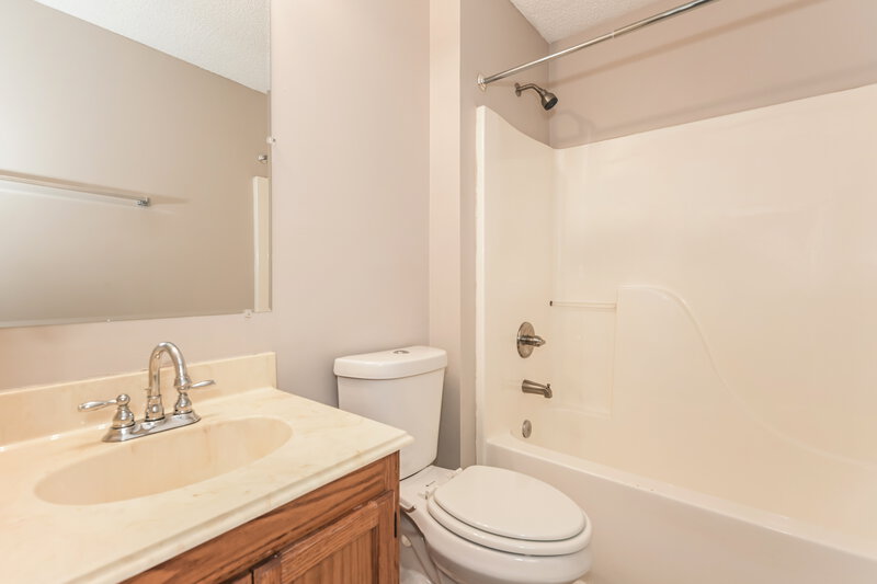 1,435/Mo, 5137 Glen Alan Ct N Jacksonville, FL 32210 Bathroom View
